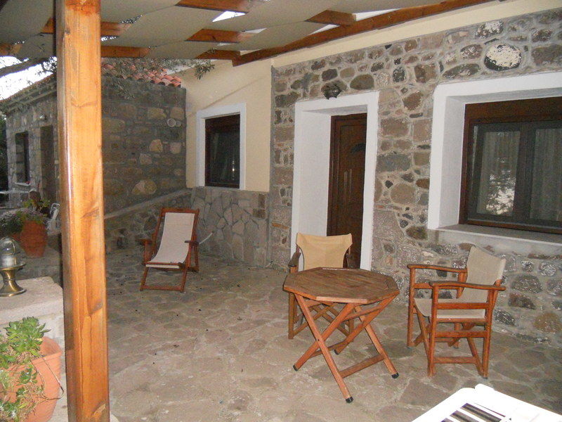 Nadia Apartments Molyvos Exteriör bild